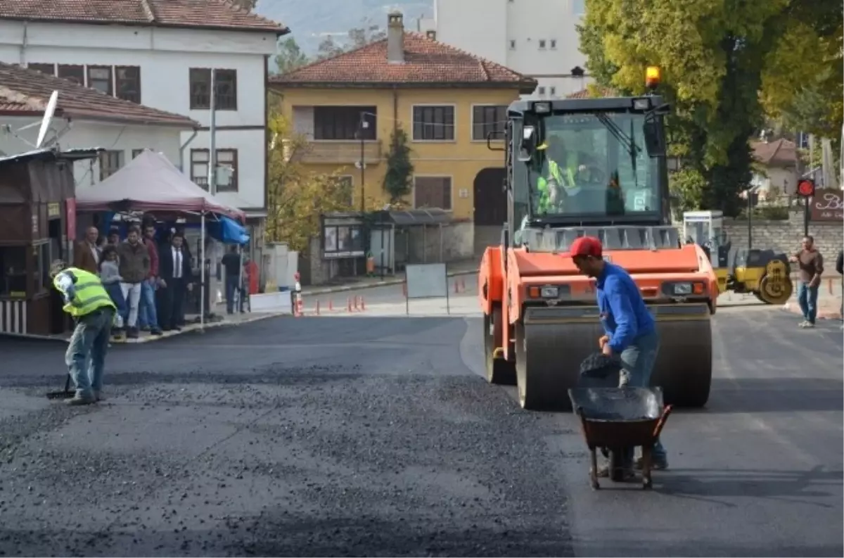 Başkan Aksoy " Bu Yıl Asfaltta 40 Bin Tonu Geçeceğiz"