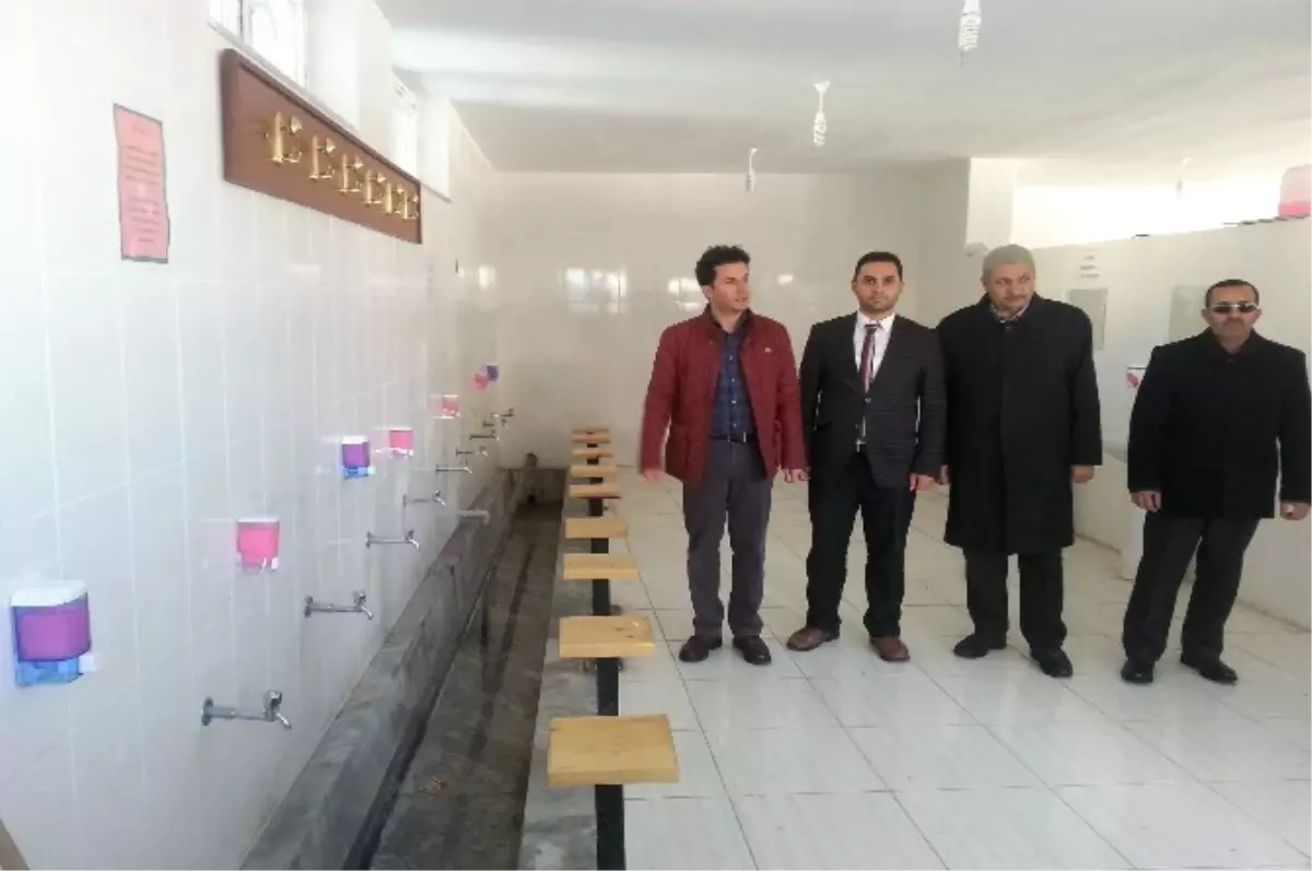 Bulanık Belediyesinden Camilere Temizlik Malzemesi