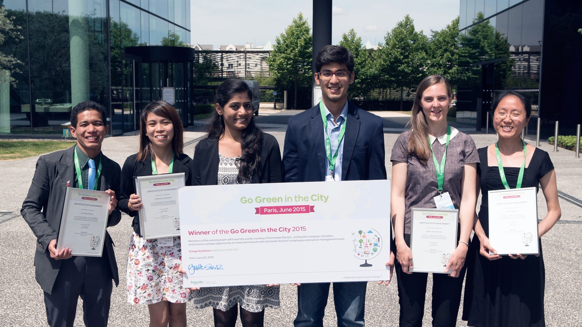 Çevreci Şehirler Yarışması Finalistleri Schneider Electric\'i Keşfetti