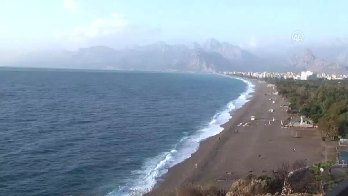 Dalgıçlar Deniz Altında Türk Bayrağı ve Atatürk Posteri Açtı