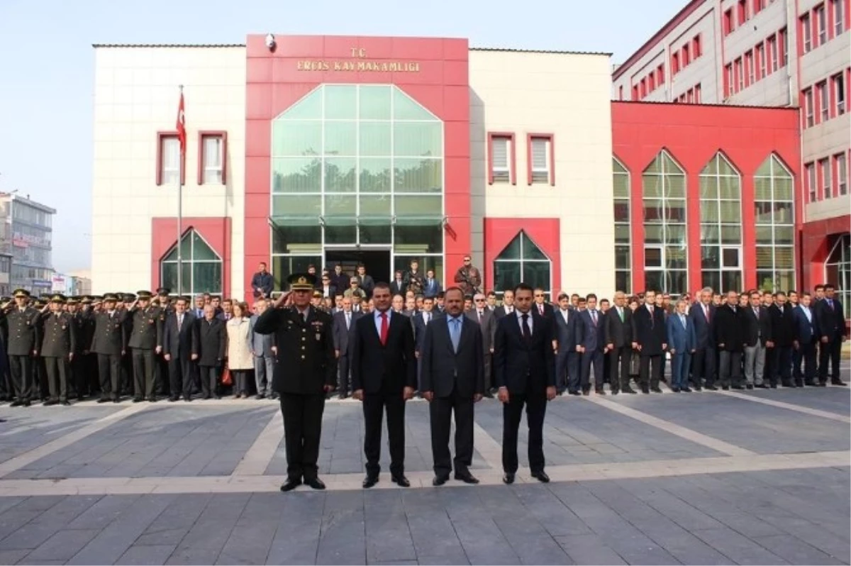 Erciş\'te 10 Kasım Atatürk\'ü Anma Töreni