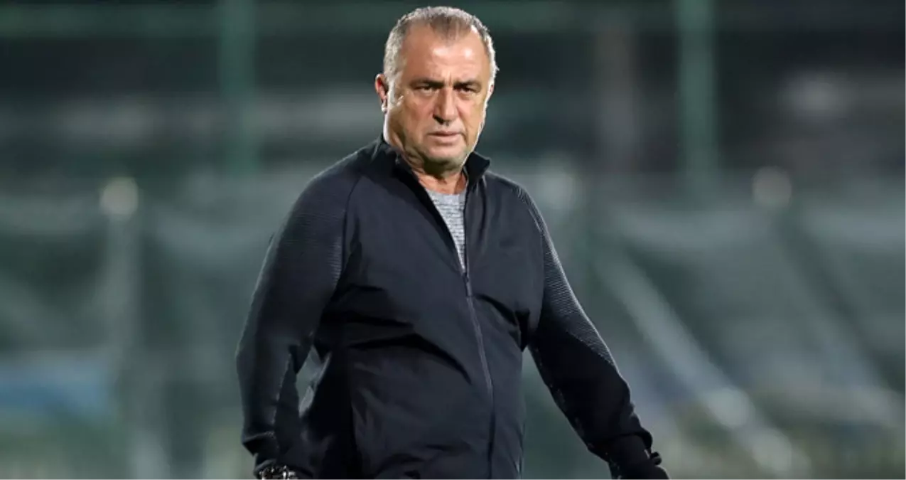 Fatih Terim, Futbolcularla Arasına Mesafe Koydu