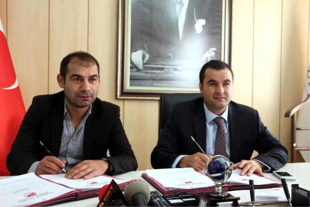 Gaziantep Büyükşehir Belediyespor, Metin Diyadin ile Sözleşme İmzaladı (2)