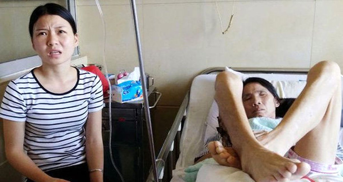 Genç Kız, Annesinin Tedavi Masrafları İçin Kendisini Satışa Çıkardı