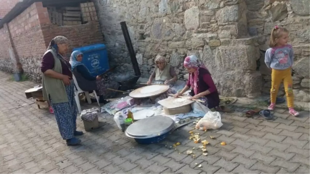 Güzelköylü Kadınlardan Yağmur Hayrı