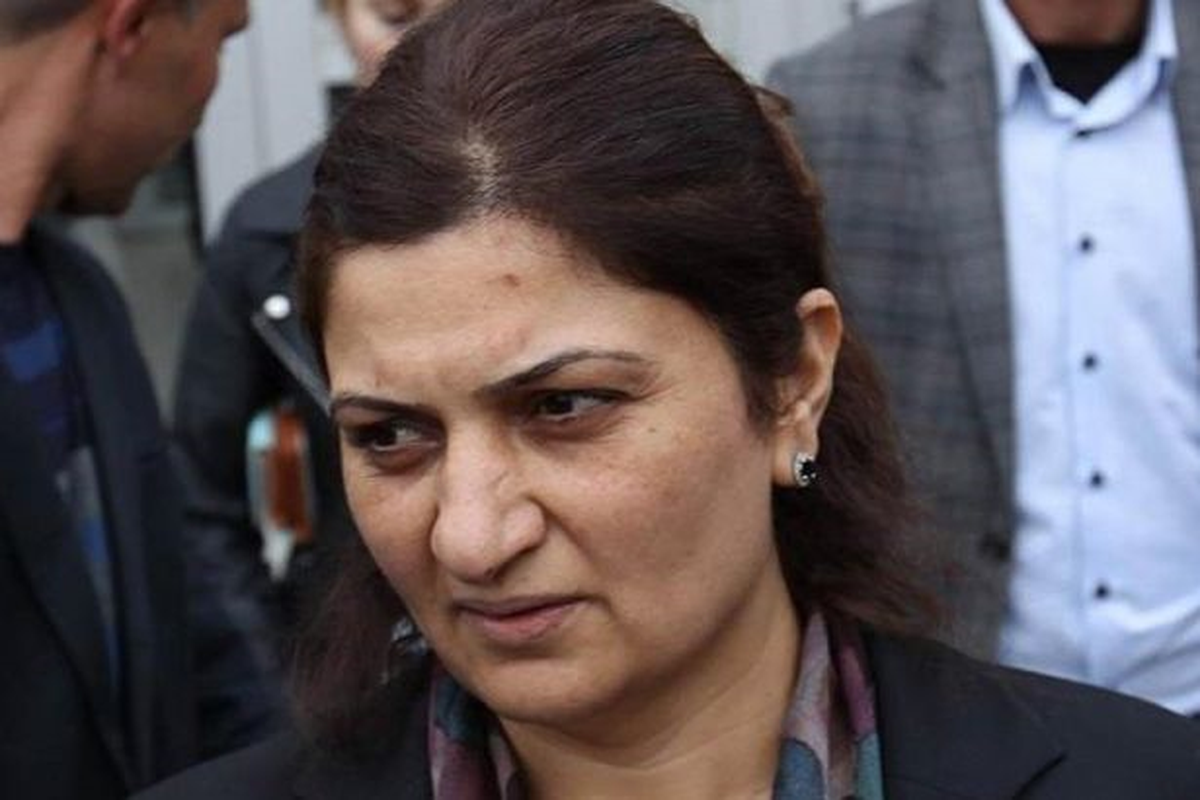 Hakkari Eski Belediye Eşbaşkanı Yıldız ve 3 Kişi Tutuklandı