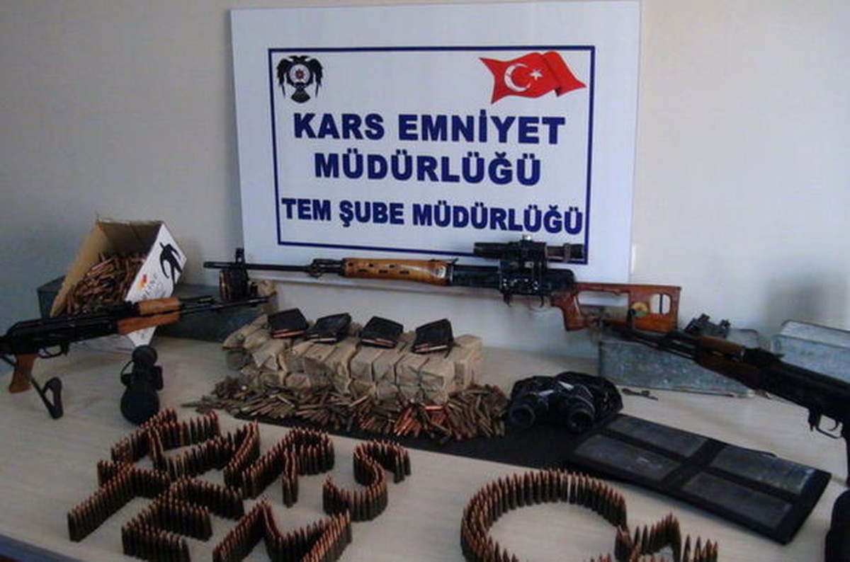 Kars\'ta PKK\'nın Silah ve Mühimmatı Ele Geçti