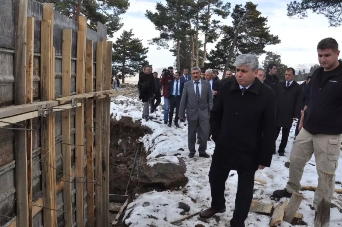 Kars Valisi Rahmi Doğan, Sarıkamış\'ta İncelemelerde Bulundu