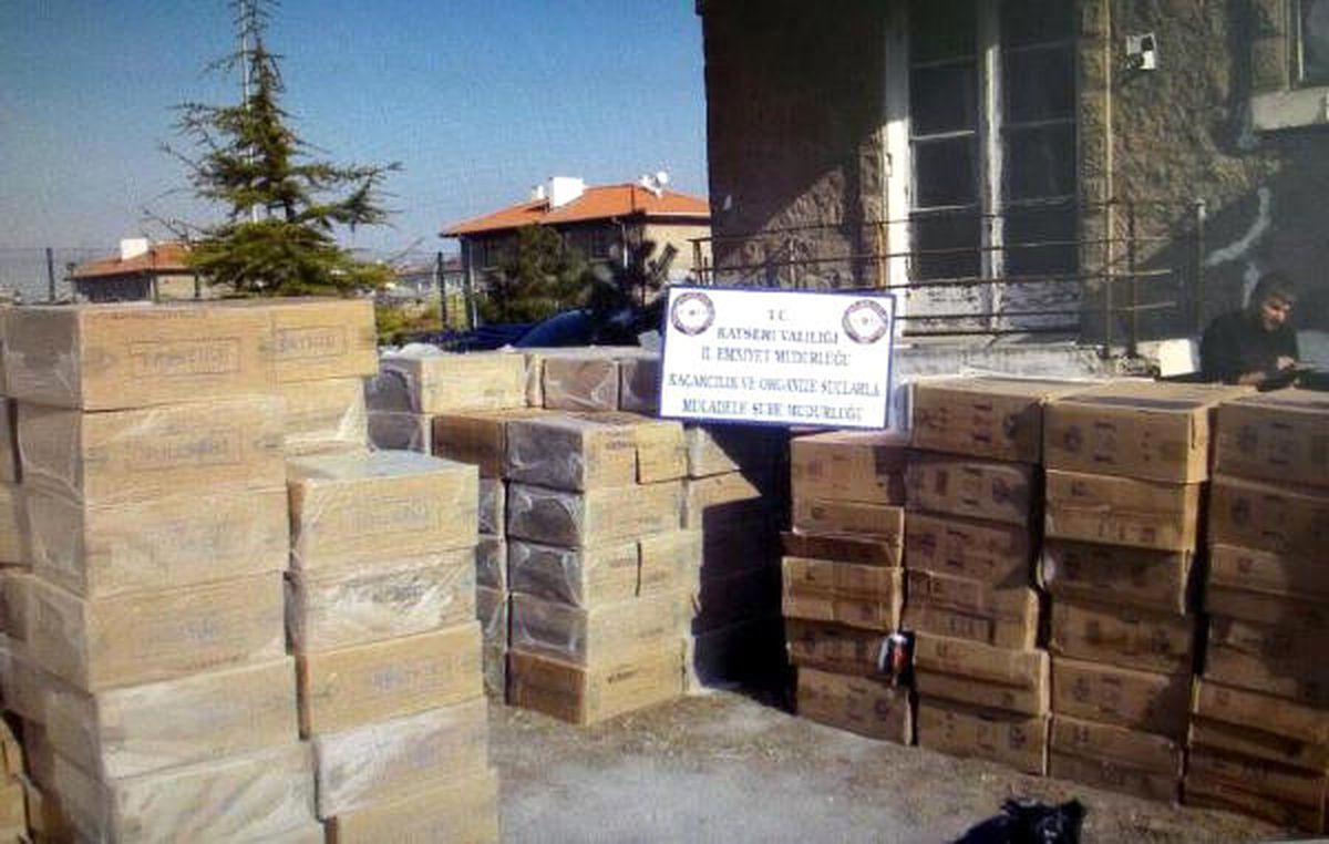 Kayseri\'de 90 Bin Kaçak Sigara Ele Geçirildi
