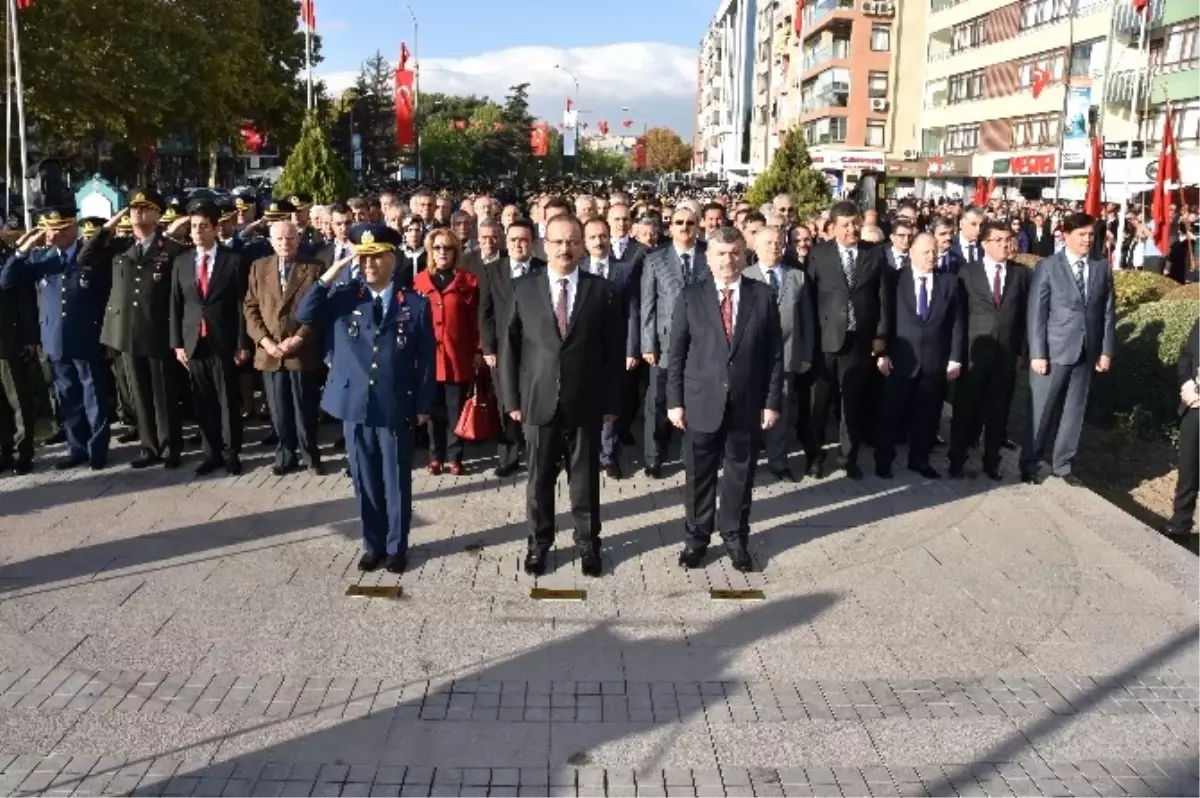 Konya\'da, Mustafa Kemal Atatürk Anıldı