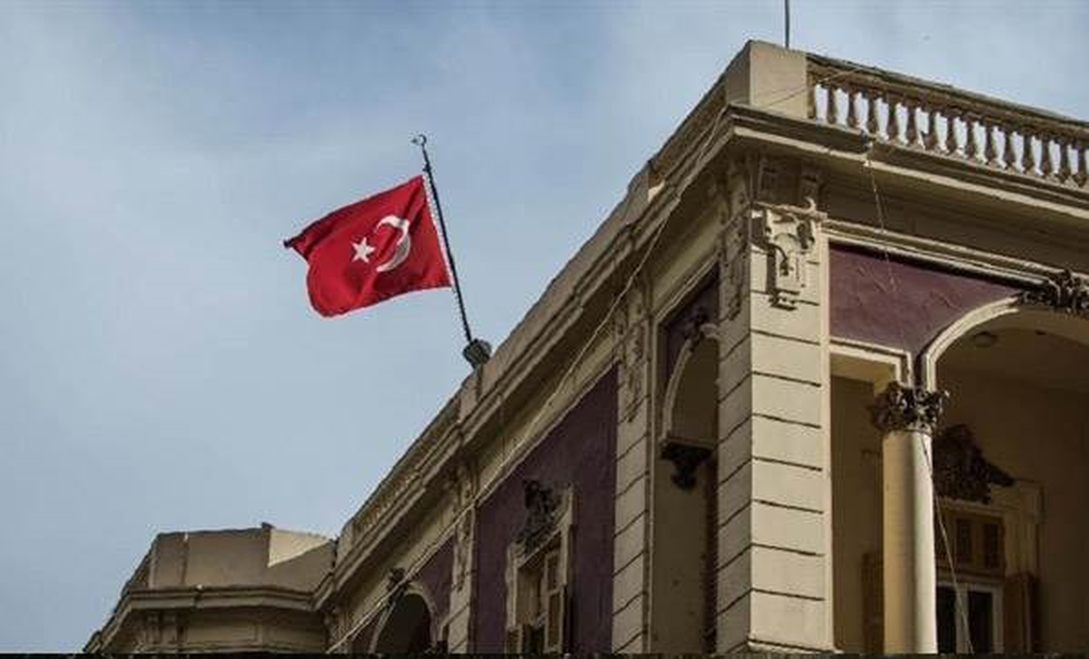 Mısır\'da Türklere "Sokağa Çıkmayın" Uyarısı