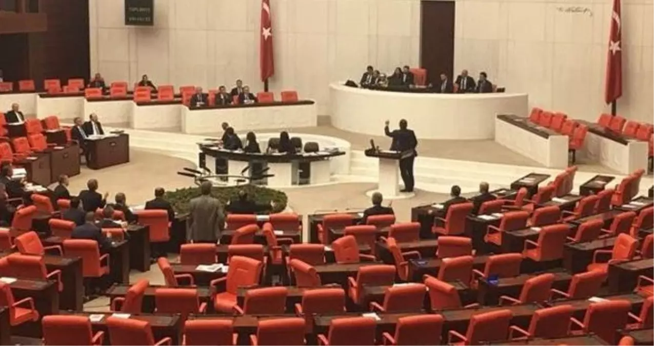 MHP Milletvekili Saffet Sancaklı\'nın Odasına Gizli Kamera Konulduğu İddia Edildi