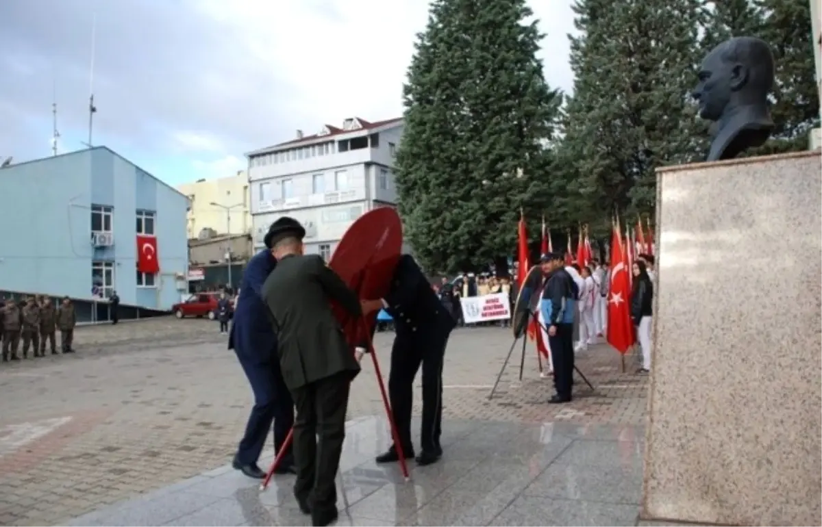 Ulu Önder Gazi Mustafa Kemal Atatürk, Gediz\'de Törenle Anıldı