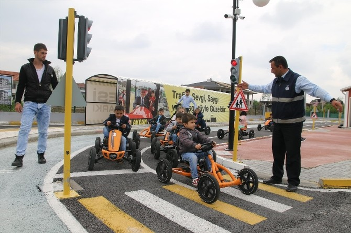 Akyazı Trafik Park\'ta Eğitimler Devam Ediyor