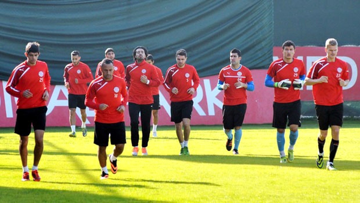Antalyaspor, Trabzonspor Hazırlıklarını Sürdüyor