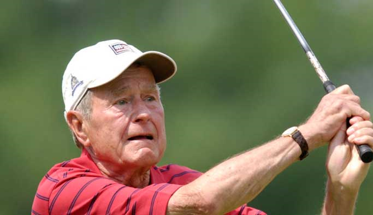 Baba Bush\'un Golf Eşyaları Açık Artırmada Satıldı