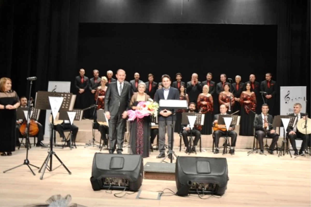 Biga Musiki Derneği Üyeleri Konser Verdi