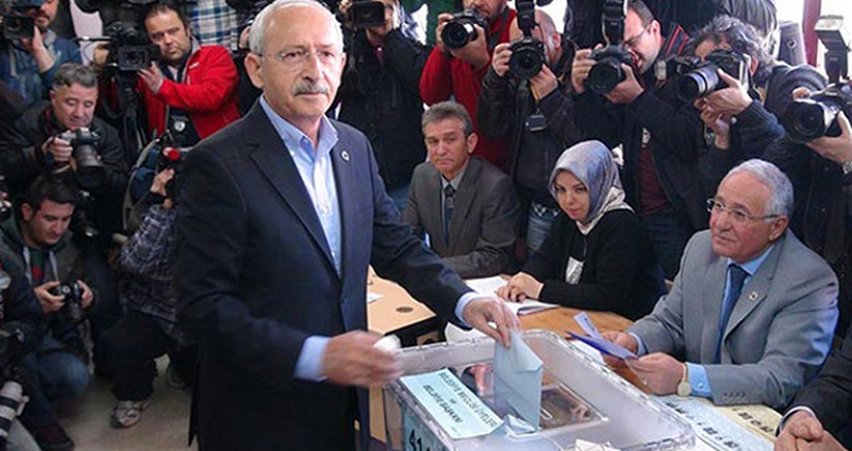 CHP Partiye Oy Vermeyen 3 Bin 896 Üyeyi İhraç Etti