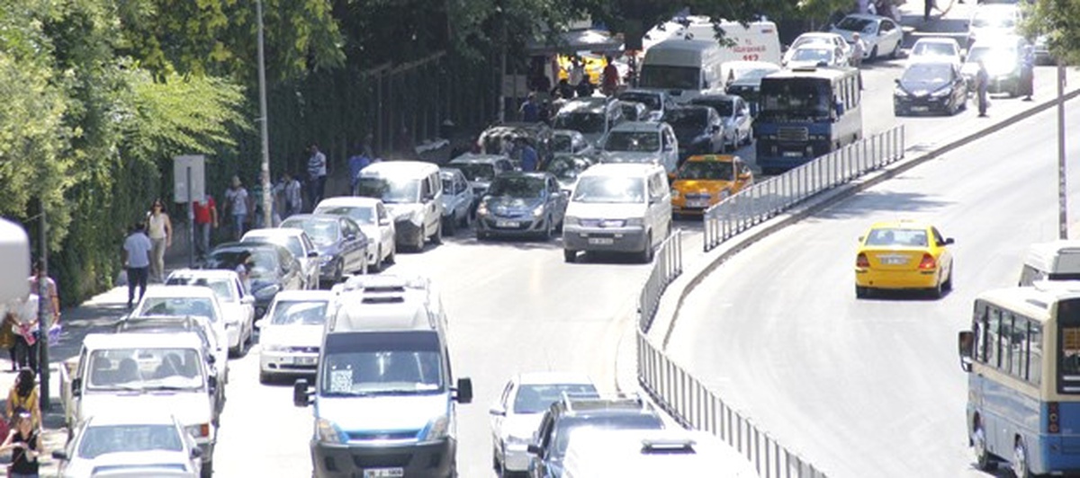Diyarbakır\'da Cadde Üzeri Araç Park Yerleri Artık Ücretsiz