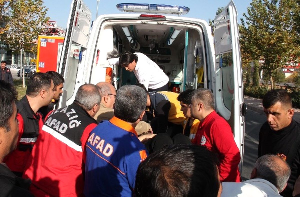Elazığ\'da Trafik Kazası: 6 Yaralı