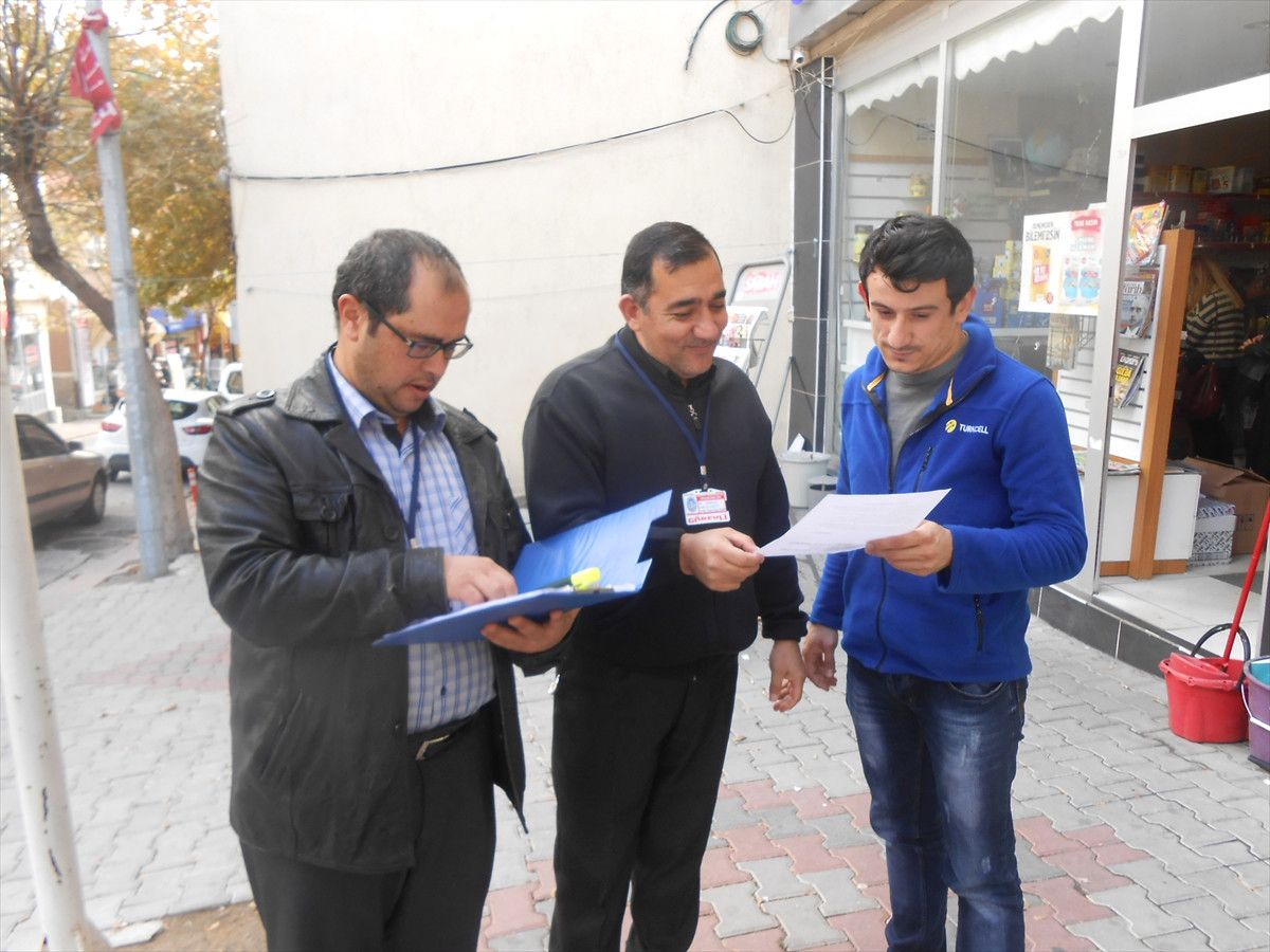 Emet\'te İkametgah Denetimi