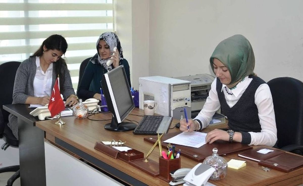 Erciş Belediyesi\'nden Çağrı Hattı ve Beyaz Masa Hizmeti