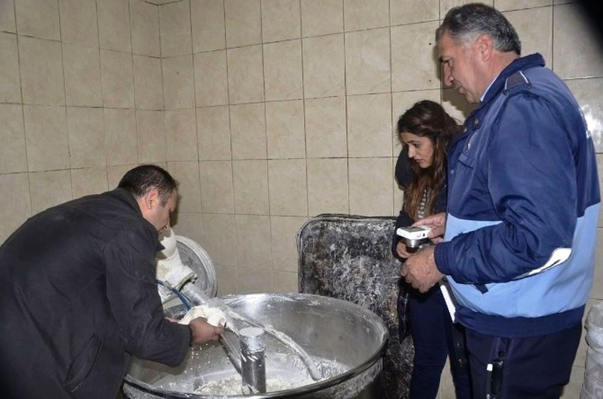 Erciş Belediyesi Zabıta Ekiplerinden Denetim