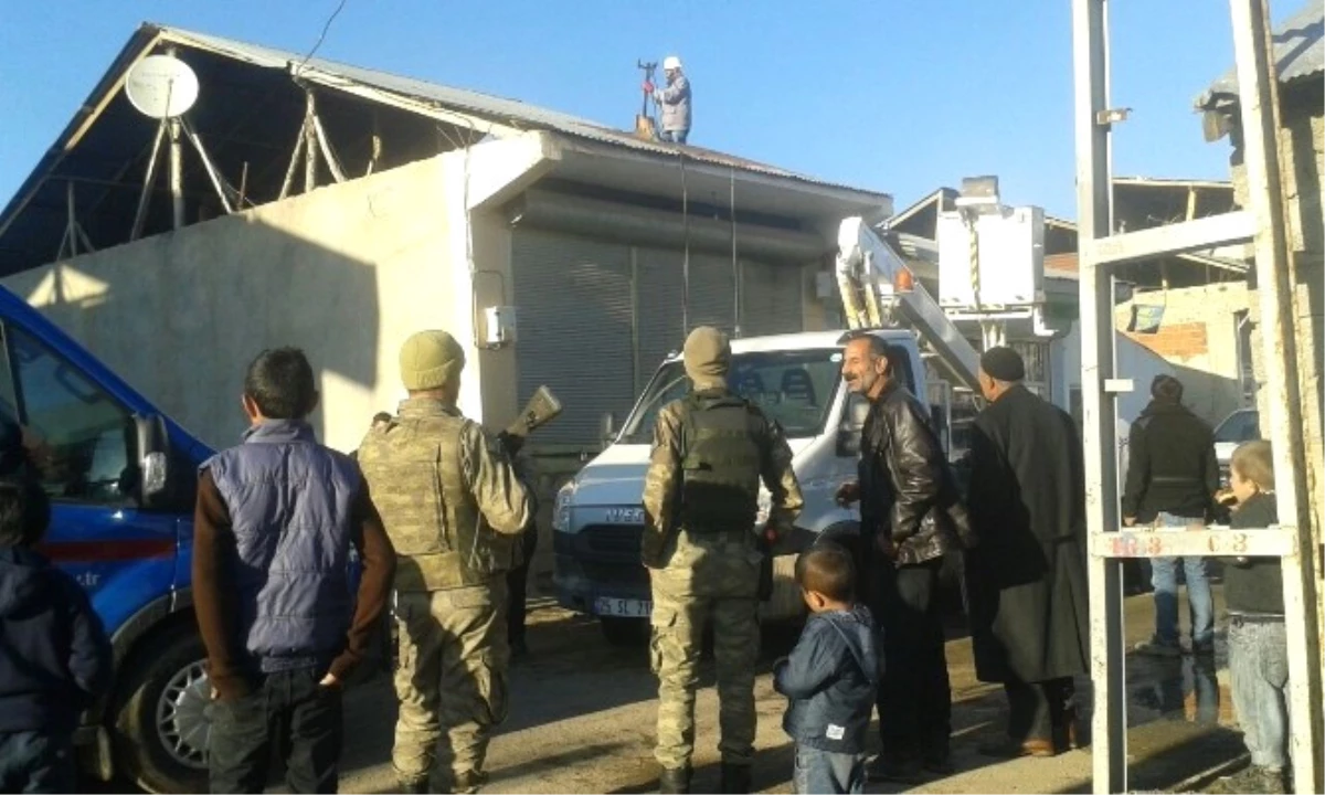 Erzurum\'da Jandarma Destekli Kaçak Elektrik Operasyonu