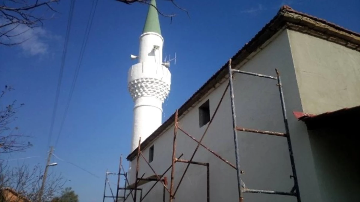 Gelibolu Adilhan Camii\'nde Onarım Çalışması