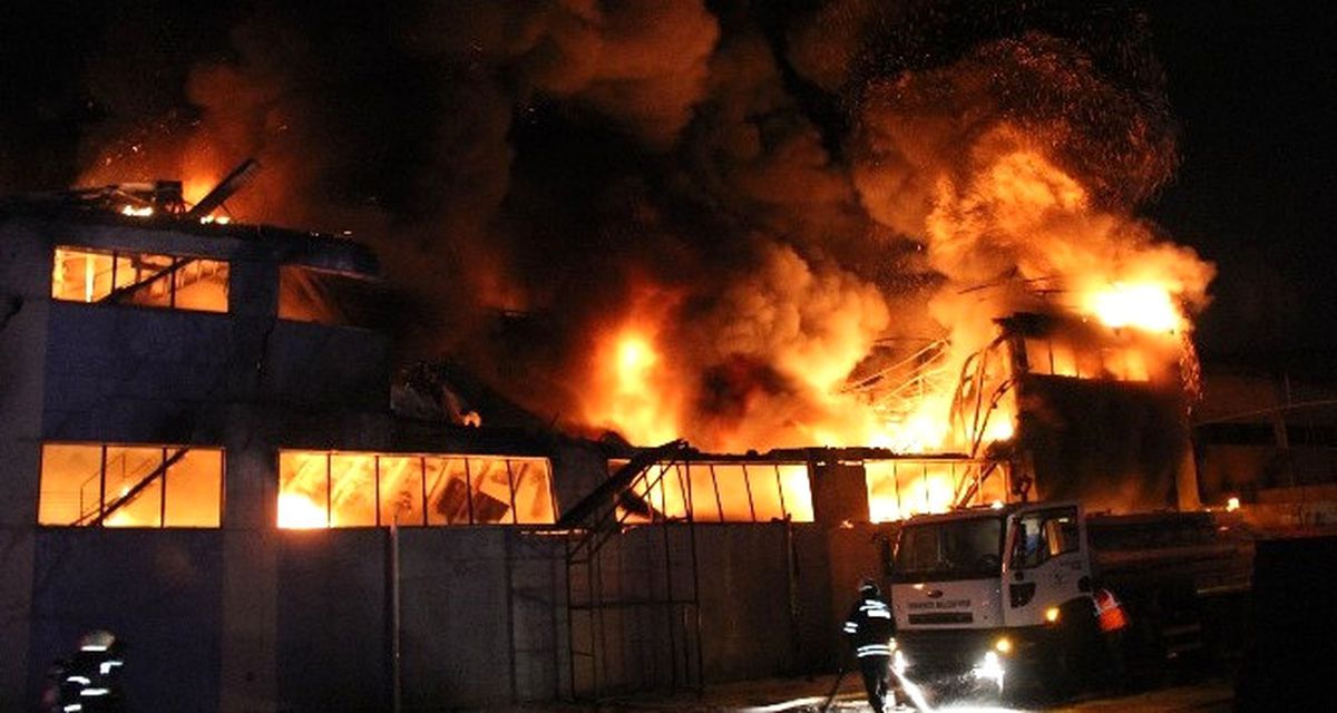 Güncelleme - Samsun\'da Lastik Fabrikasında Yangın