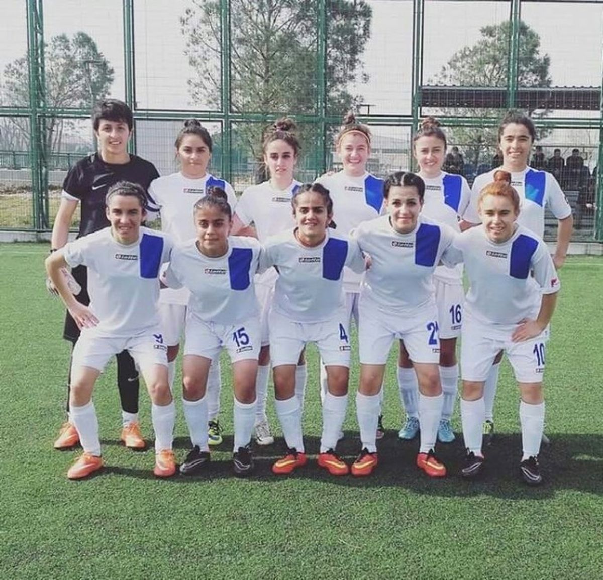 Hakkari\'de Futbol Heyecanı Başlıyor