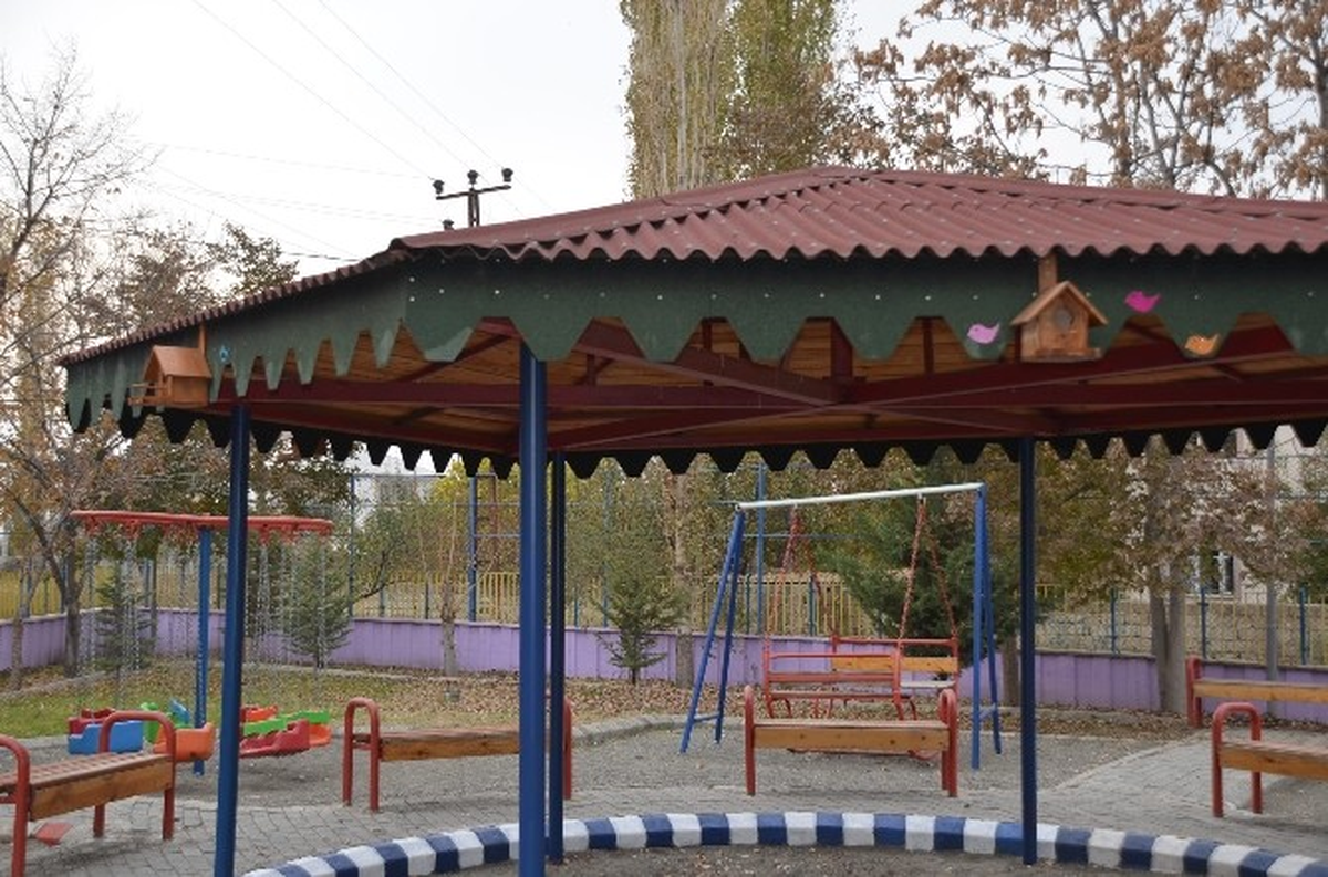 Iğdır\'da Kuş Yuvası Projesi