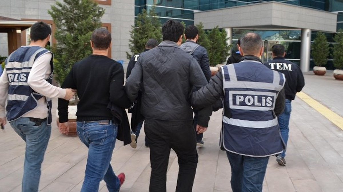 İnegöl\'de Fetö Operasyonu: 15 Gözaltı