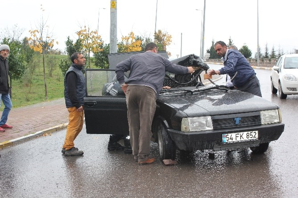 Kocaeli\'de Trafik Kazası: 1 Yaralı