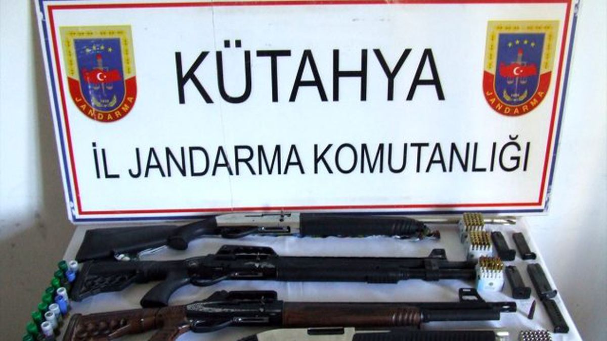 Kütahya\'da Silah ve Uyuşturucu Operasyonu