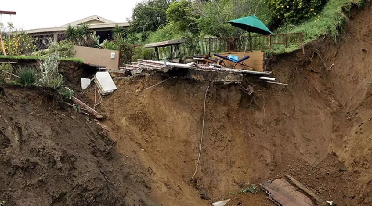Norveç'te Toprak Kayması: 3 Ölü
