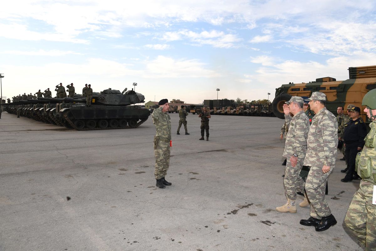 Orgeneral Hulusi Akar, Şırnak ve Silopi\'de Konuşlu Birlikleri Denetledi (2)
