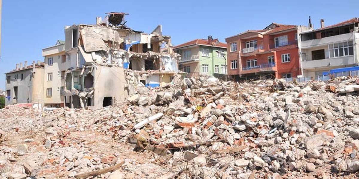 Marmaris\'te Apart Oteller Yıkılıp, Lüks Konutlar Yapılıyor