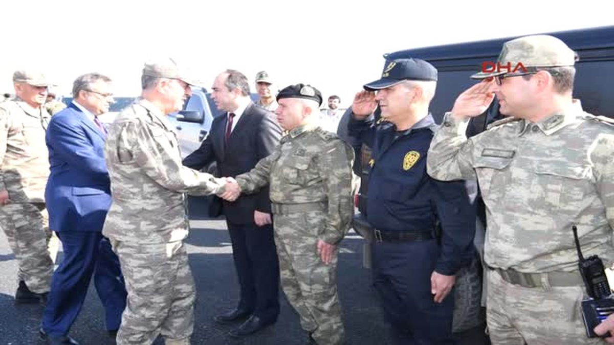 Şırnak - Orgeneral Akar \'Video Telekonferans\' Aracılığıyla Suriye ve Irak\'taki Gelişmeleri...