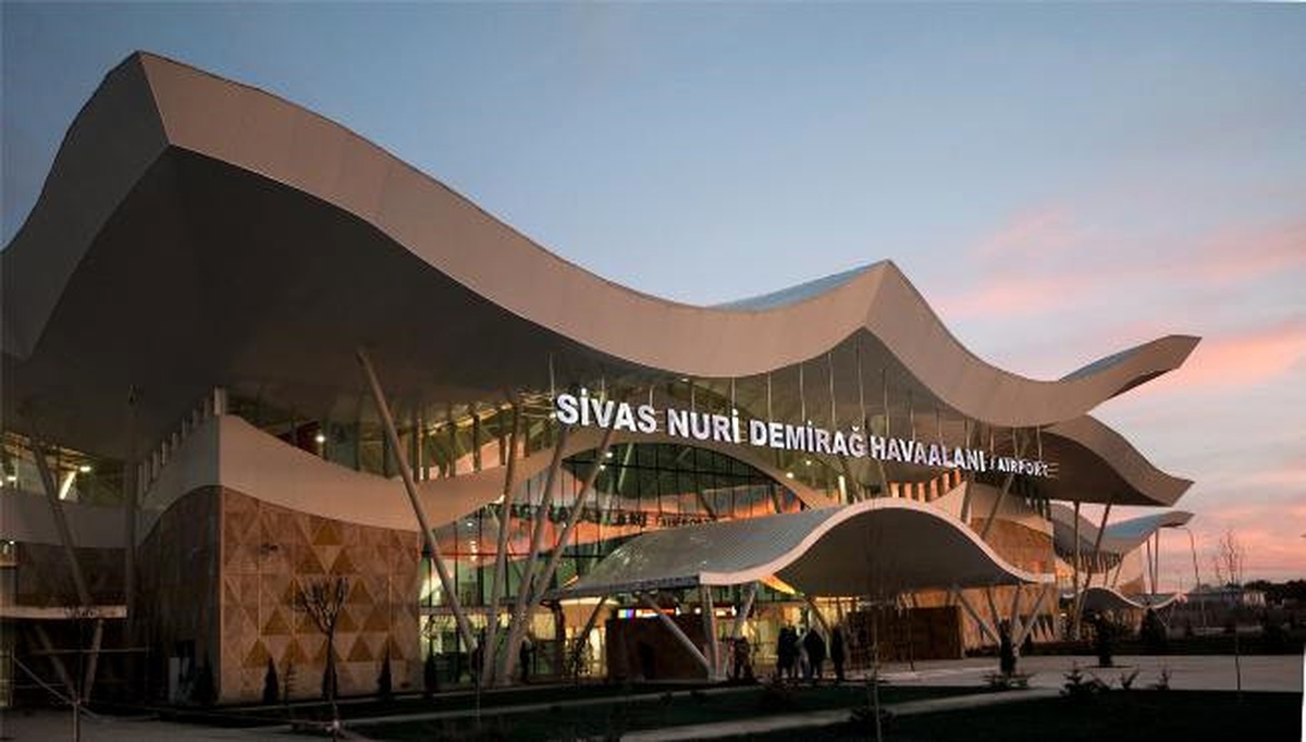 Sivas\'ta Ekim Ayında 49 Bin 722 Yolcu Uçak Kullandı