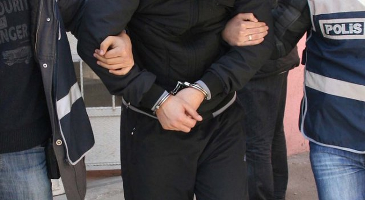 Suçüstü Yakalanan Hırsız Polise Teslim Edildi