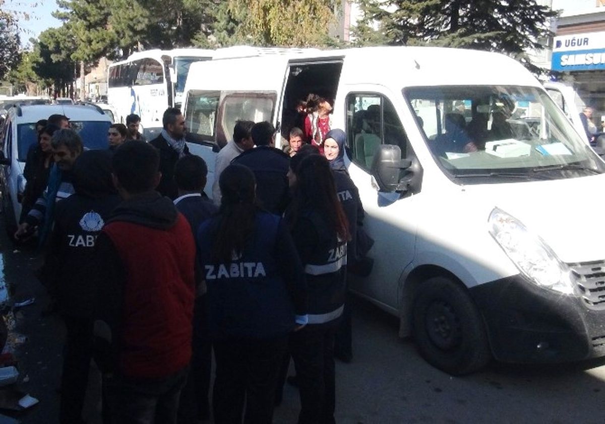 Tatvan\'da Dilenci Operasyonu: 25 Gözaltı
