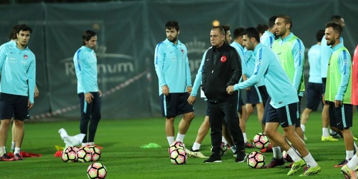 Terim İlk 11\'i Belirledi!