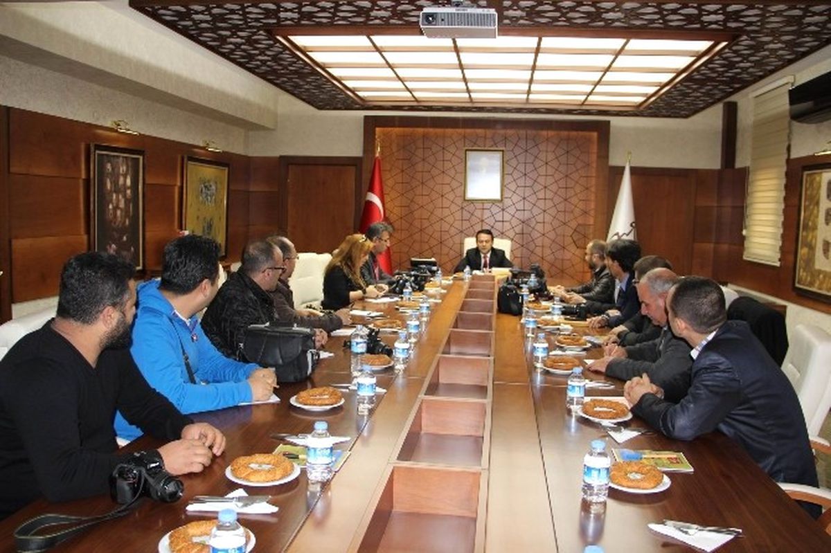 Vali Aktaş Gazeteciler ile Bir Araya Geldi