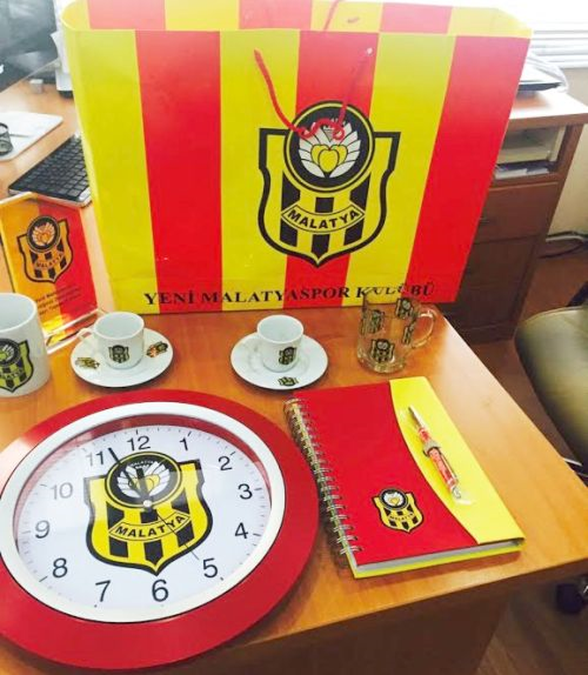 Yeni Malatyaspor\'un Lisanslı Ürünleri Artık Sanal Ortamdan Alınabilecek