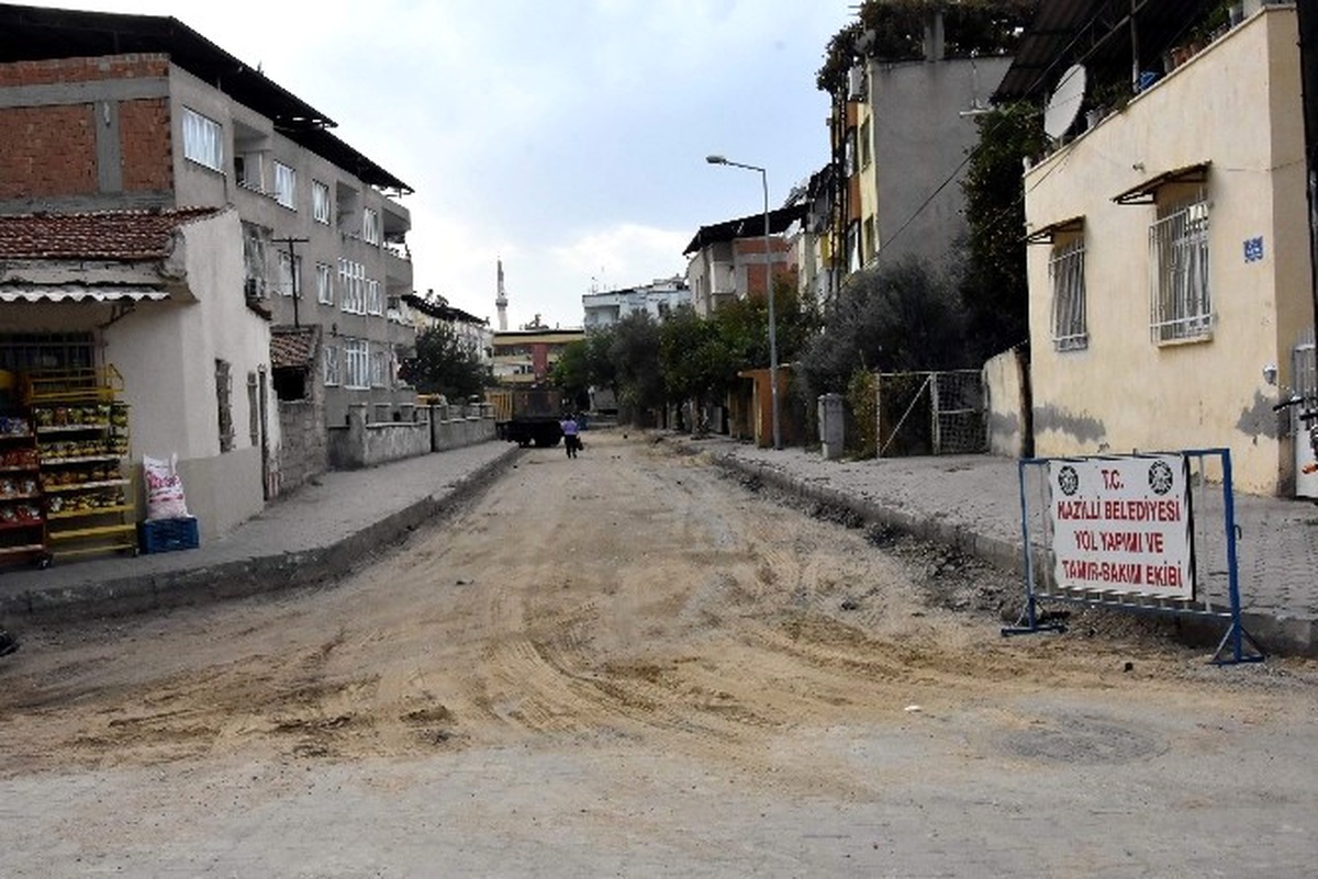 72 Sokak Sakinlerinin Evlerine Yağmur Suyu Girmeyecek