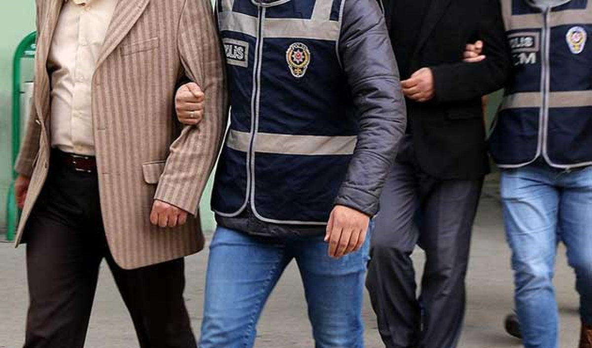 Afyonkarahisar\'da Fetö\'den 11 Kişi Tutuklandı
