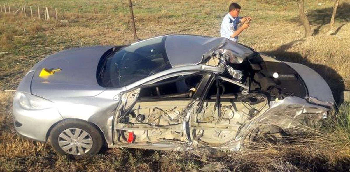 Aksaray\'da Trafik Kazası: 2 Ölü, 2 Yaralı
