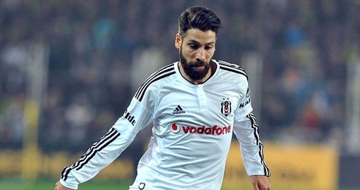 Alkmaar Maçında Taraftarlar, Olcay'ı Performansı Nedeniyle Protesto Etti