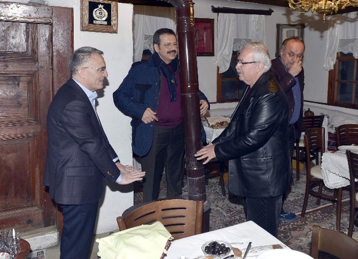 Bakan Ağbal\'ın Elinden "Kestane Kebap"